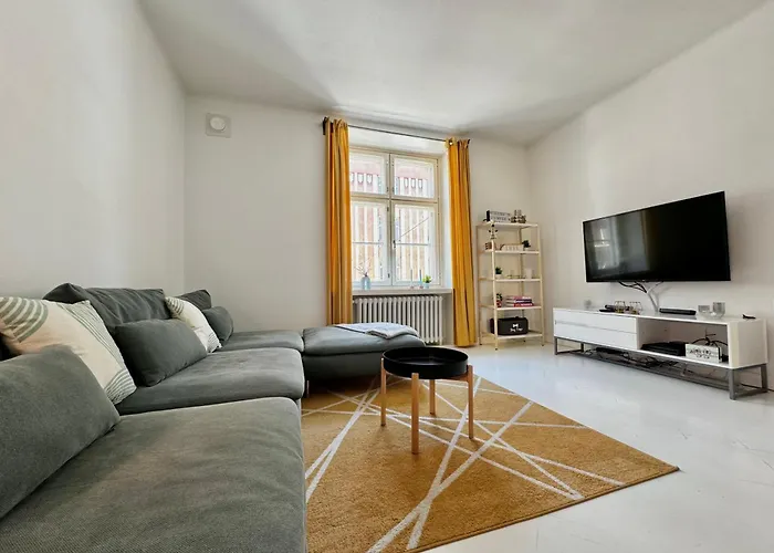 Hello - Freda Helsínquia